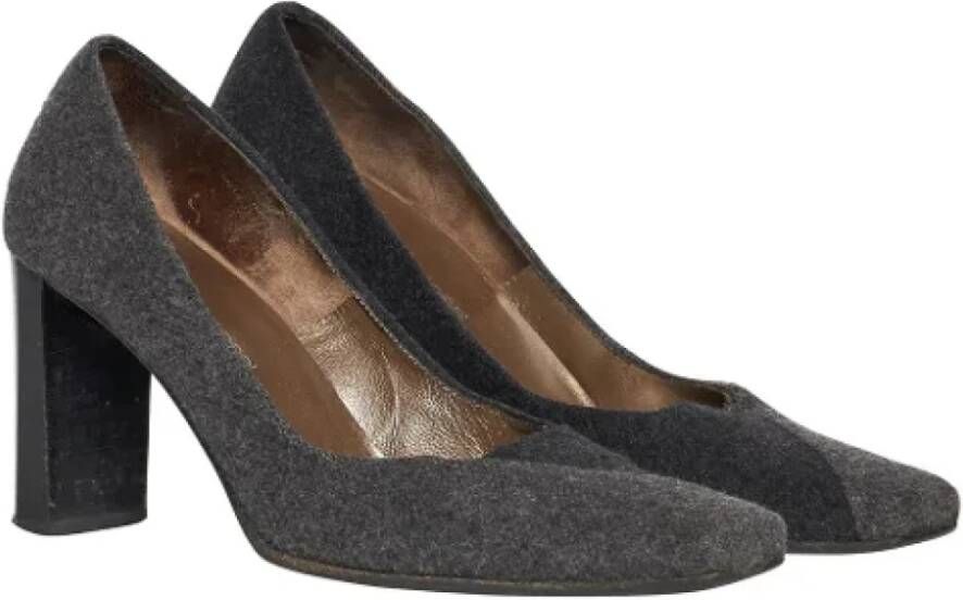 Sergio Rossi Pre-owned Wool heels Gray Dames