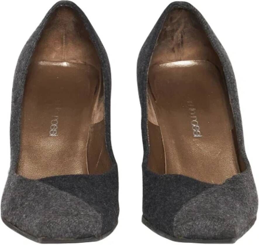 Sergio Rossi Pre-owned Wool heels Gray Dames