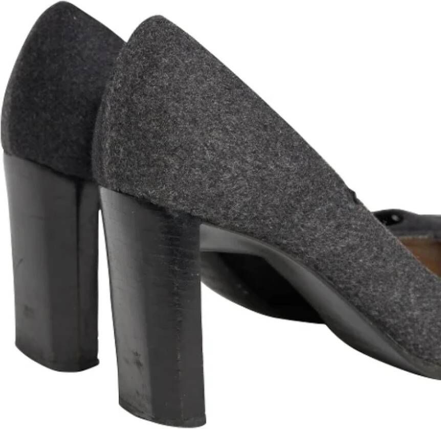 Sergio Rossi Pre-owned Wool heels Gray Dames