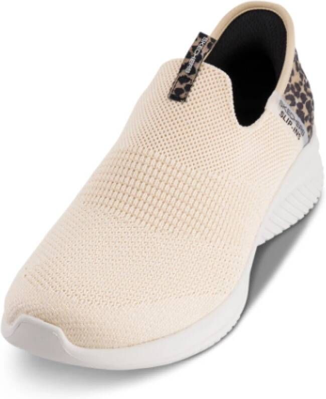 Skechers Beige Textiel Rubberen Zool Sneakers Beige Dames