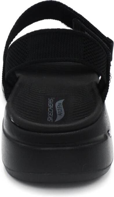 Skechers Zwarte Sandalen met Stoffen Voering Black Dames