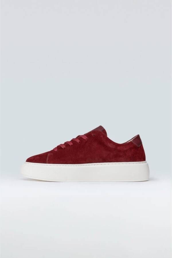 Sneaky Steve Moderne Suède Sneaker met Leren Details Red Unisex