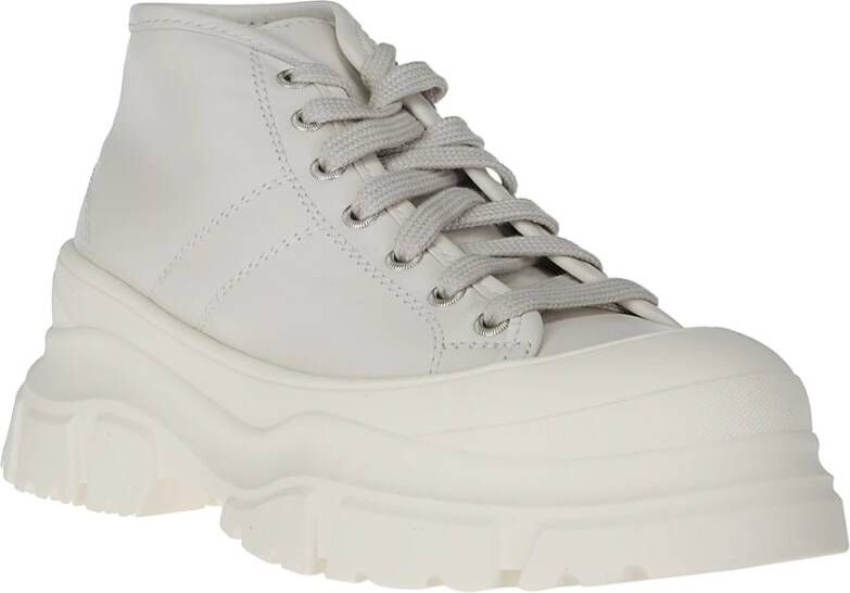 Sofie D'hoore Hoge Lace-up Sneakers met Rubberen Zool Beige Dames