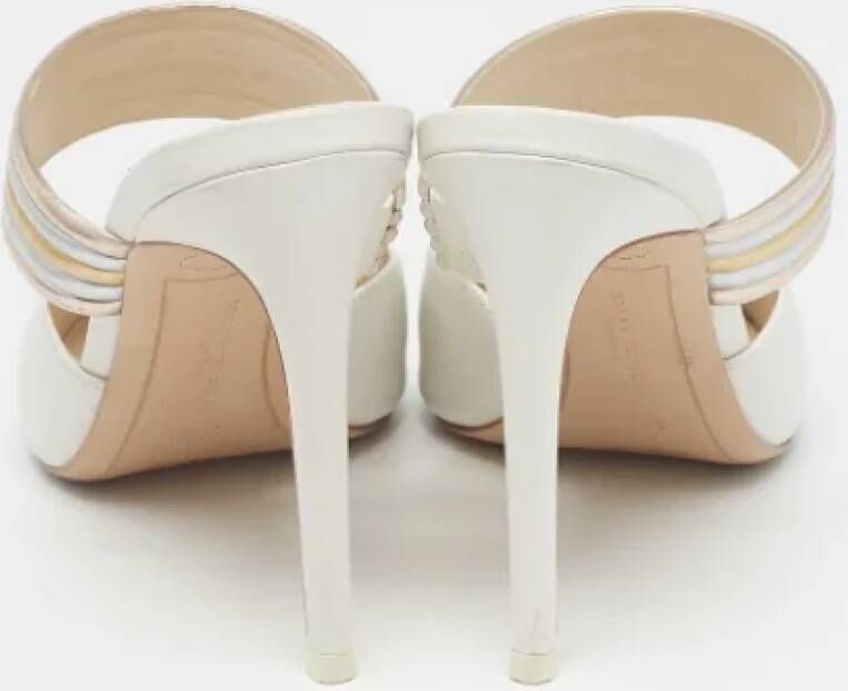 Sophia Webster Pre-owned Leather sandals White Dames