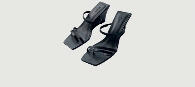 St. Agni Schapenleren Sleehak Sandalen Black Dames