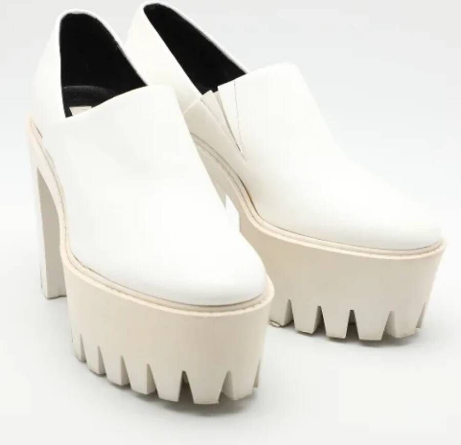 Stella McCartney Pre-owned Leather flats White Dames