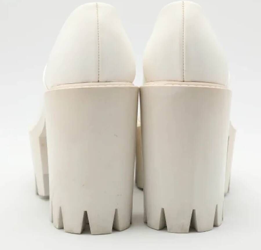 Stella McCartney Pre-owned Leather flats White Dames