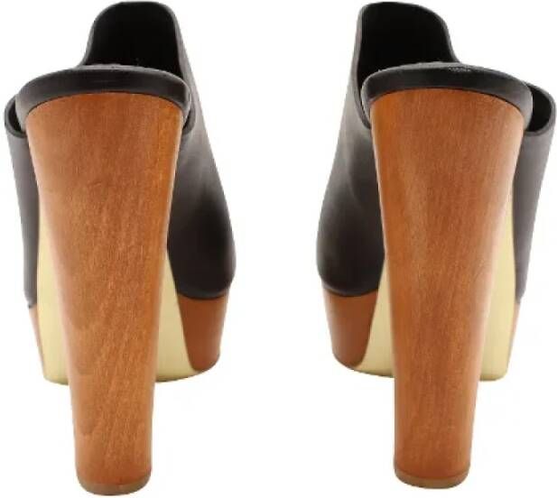 Stella McCartney Pre-owned Leather heels Black Dames