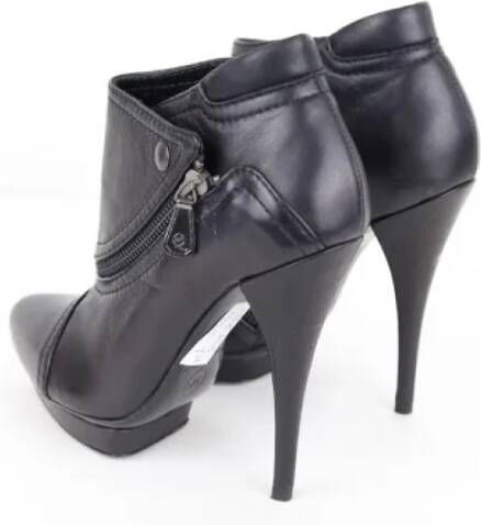 Stella McCartney Pre-owned Leather heels Black Dames