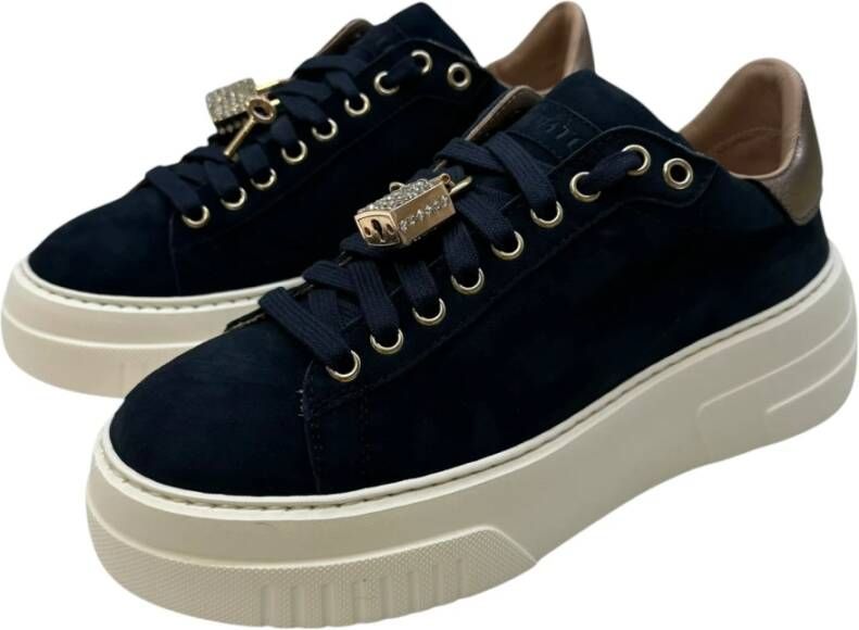 Stokton Blauwe Suède Platform Sneakers met Charms Blue Dames