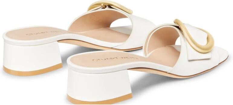 Stuart Weitzman Ambachtelijke Slide Sandaal met Gesp Detail Beige Dames