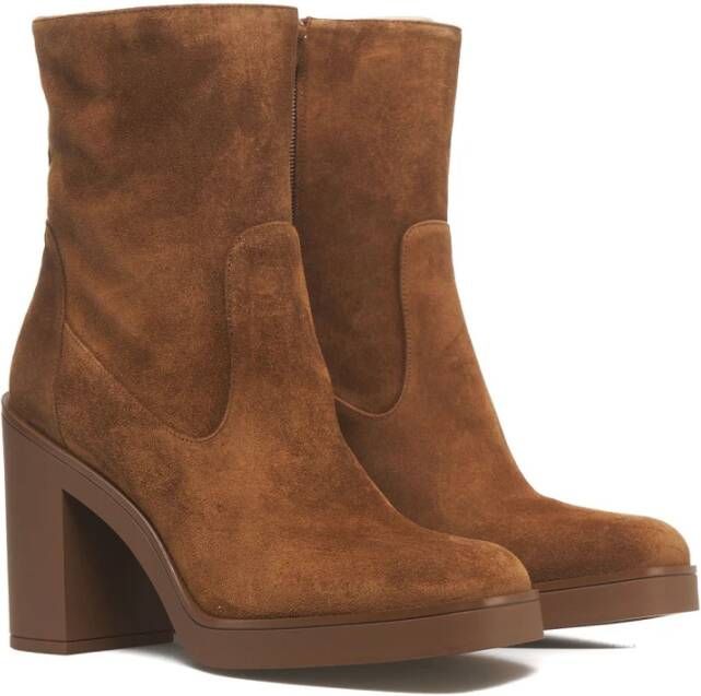 Stuart Weitzman Bruine Suède Rits Enkellaarzen Brown Dames