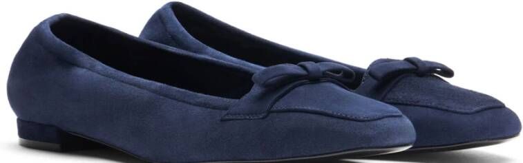 Stuart Weitzman Elastische Loafer met Vrouwelijke Boogaccent Blue Dames