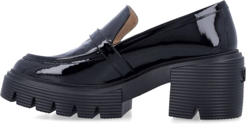 Stuart Weitzman Zwarte Gesloten Loafer met Kristallen Gesp Black Dames