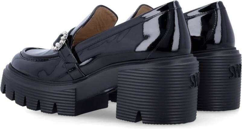 Stuart Weitzman Zwarte Gesloten Loafer met Kristallen Gesp Black Dames