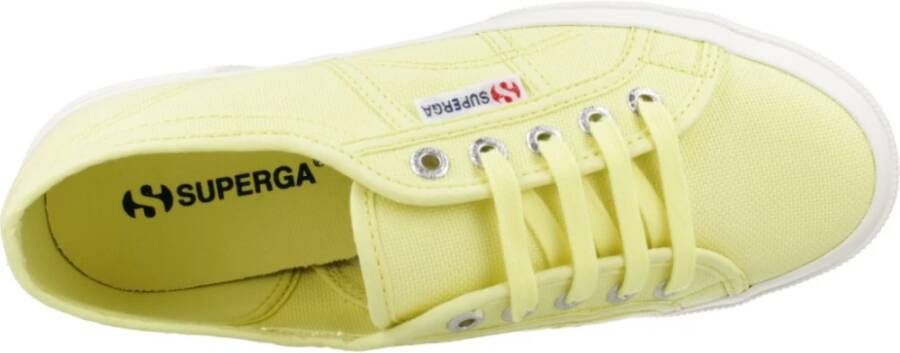 Superga Witte Canvas Sneakers voor Vrouwen Yellow Dames