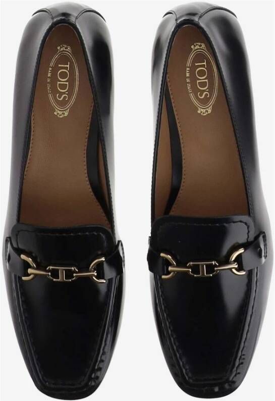 TOD'S Leren Loafers Amandel Teen Rubber Zool Black Dames