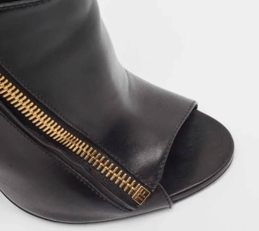 Tom Ford Pre-owned Leather boots Black Dames