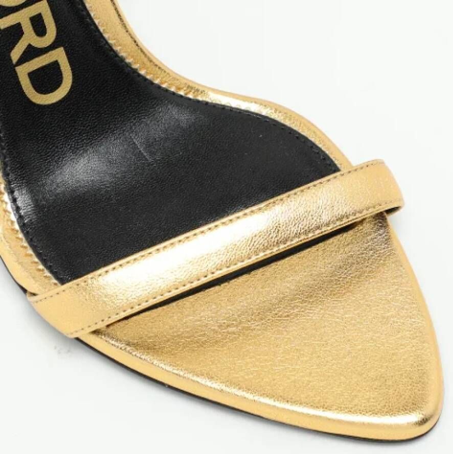 Tom Ford Pre-owned Leather sandals Yellow Dames