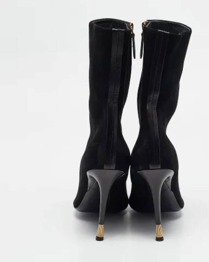 Tom Ford Pre-owned Suede boots Black Dames