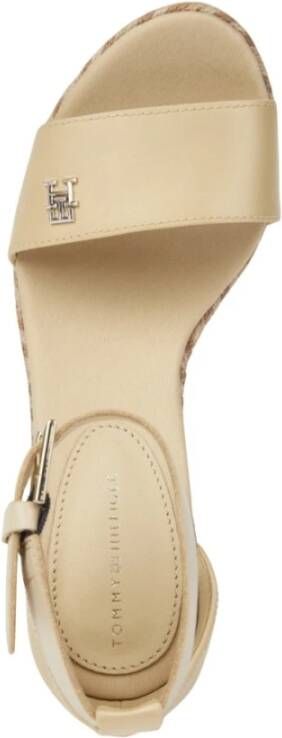 Tommy Hilfiger Beige Sleehak Sandaal voor Vrouwen Beige Dames