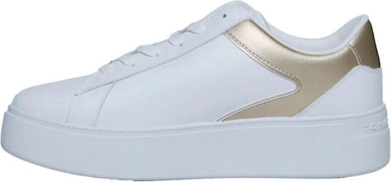 Tommy Hilfiger Gouden Leren Sneakers met Rubberen Zool Multicolor Dames