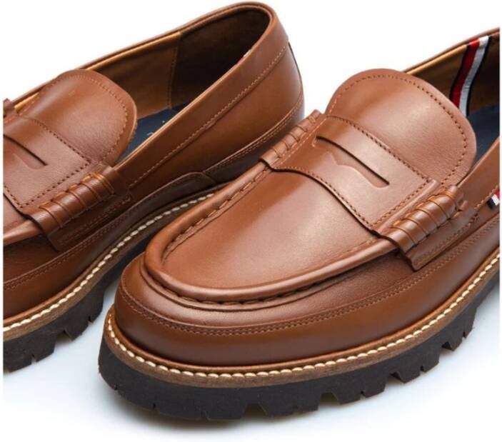 Tommy Hilfiger Stijlvolle Mocino Loafers voor Mannen Brown Heren