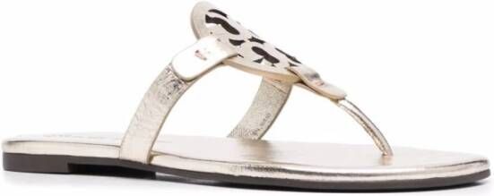 TORY BURCH Stijlvolle Flip Flops en Sliders Geel Dames