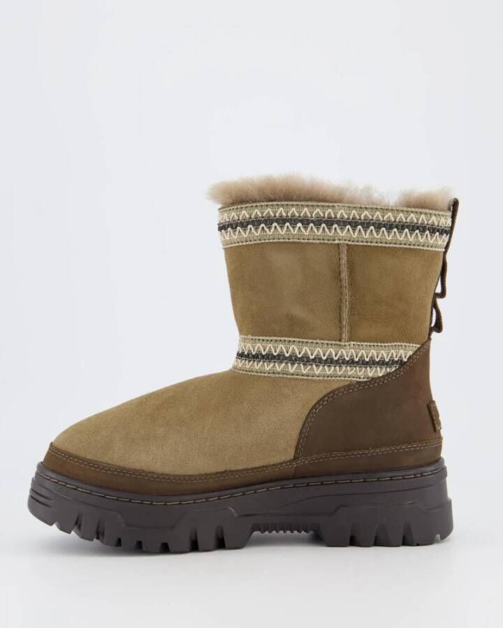 Ugg Klassieke korte weerhybride laarzen Brown Dames