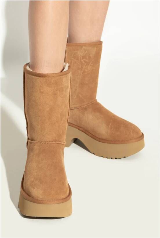 Ugg Platformlaarzen Klassiek Kort Nieuwe Hoogtes Beige Dames