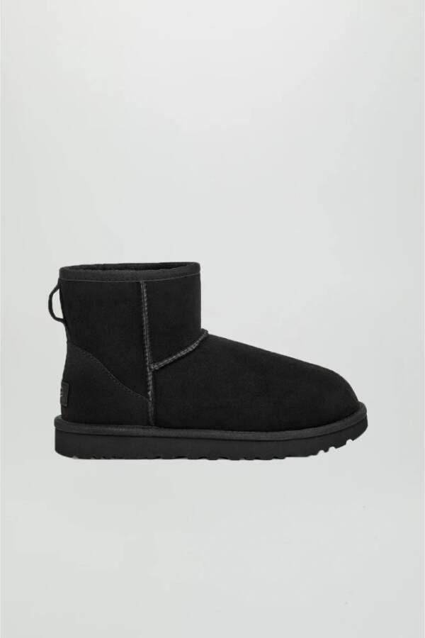 Ugg Zwarte Klassieke Schapenvachtlaarzen Black Dames