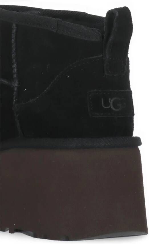 Ugg Zwarte Suède Enkellaarzen Black Dames