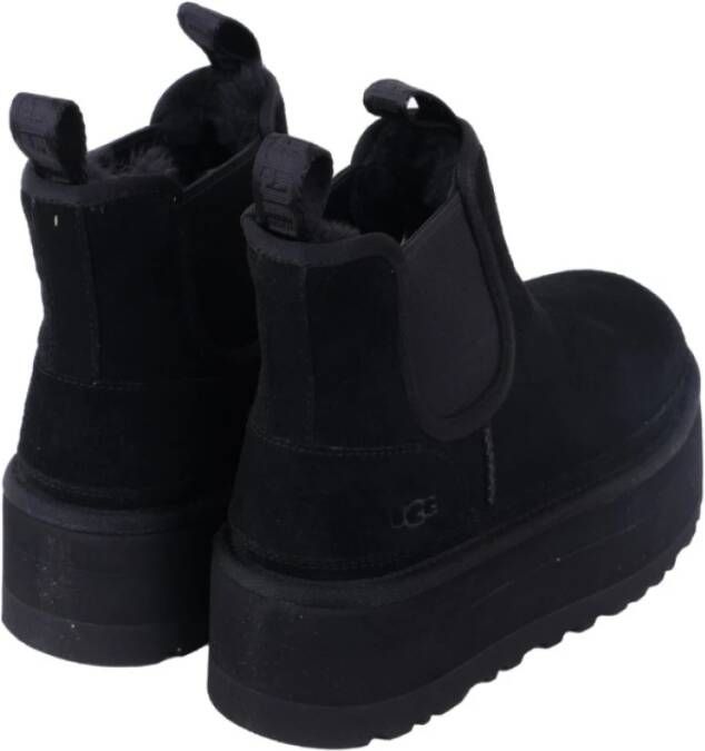 Ugg Zwarte Suède Enkellaarzen met Schapenvacht Black Dames