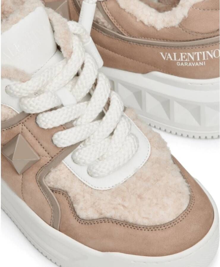 Valentino Beige Suède Logo Print Sneakers Beige Dames