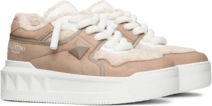 Valentino Beige Suède Logo Print Sneakers Beige Dames