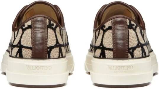 Valentino Garavani Beige Leren Sneakers met Logo Beige Heren