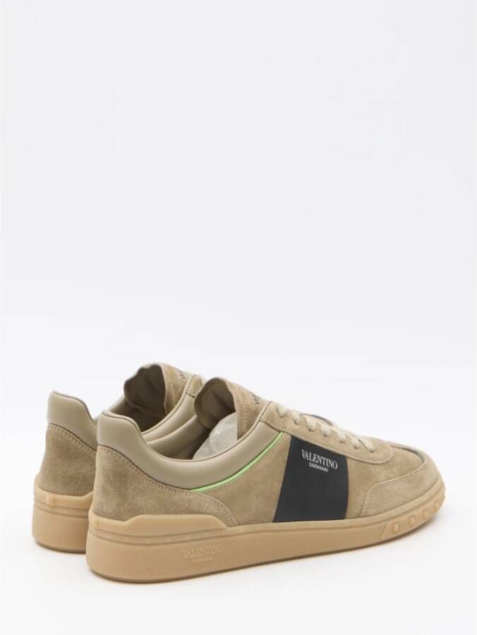 Valentino Garavani Beige Suede Low-Top Sneakers Beige Heren