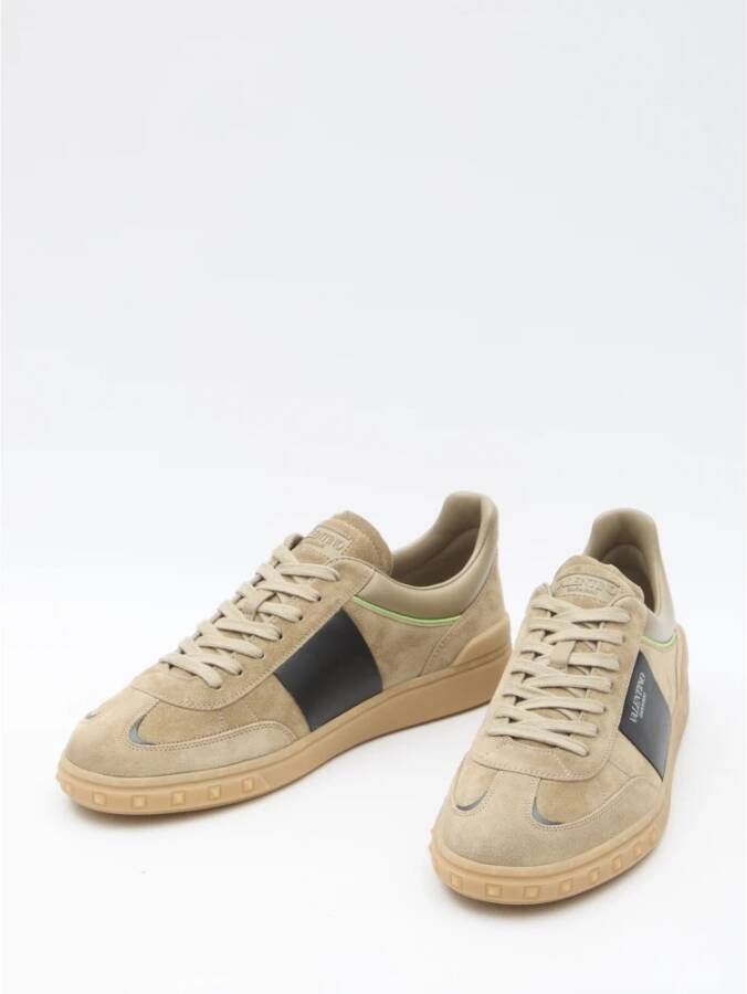 Valentino Garavani Beige Suede Low-Top Sneakers Beige Heren