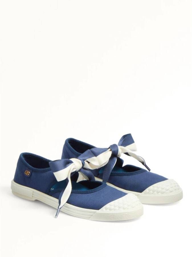 Valentino Garavani Blauwe platte schoenen met VLogo-detail Blue Dames