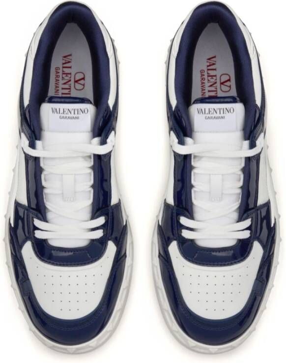 Valentino Garavani Blauwe Sneakers met Rockstud Versiering Blue Heren