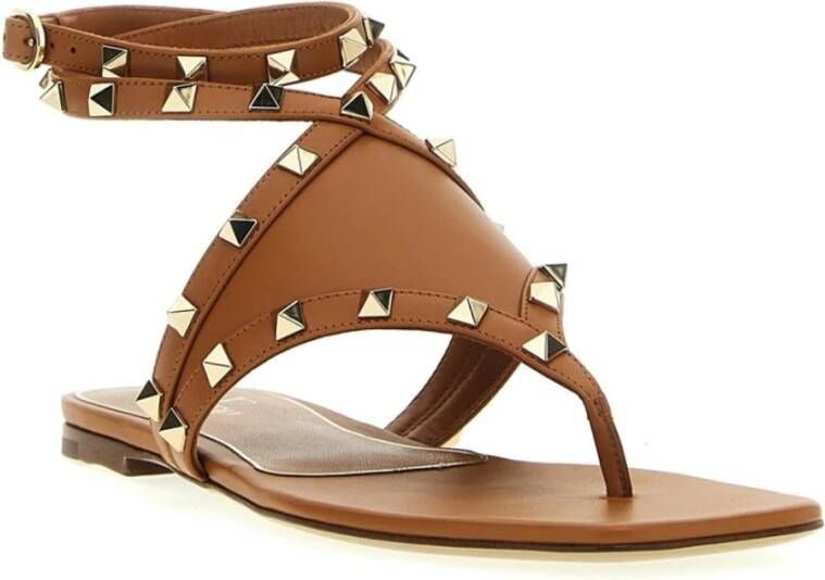 Valentino Garavani Bruine platte sandalen met gouden studs Brown Dames