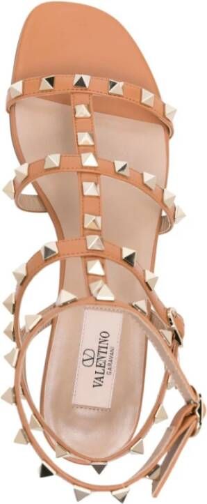 Valentino Garavani Bruine Rockstud Sandalen Italië Ontwerp Beige Dames