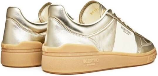 Valentino Garavani Casual Sneakers voor Dagelijkse Stijl Yellow Dames