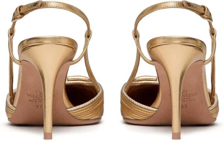 Valentino Garavani Elegant Slingback Pumps Beige Dames