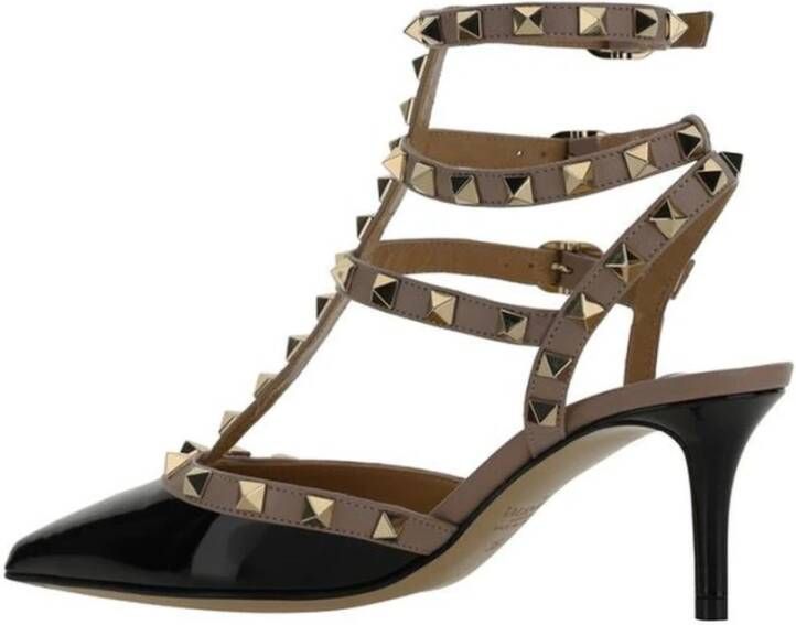 Valentino Garavani Geometrische Rockstud Kalbsleren Pumps met Enkelband Black Dames