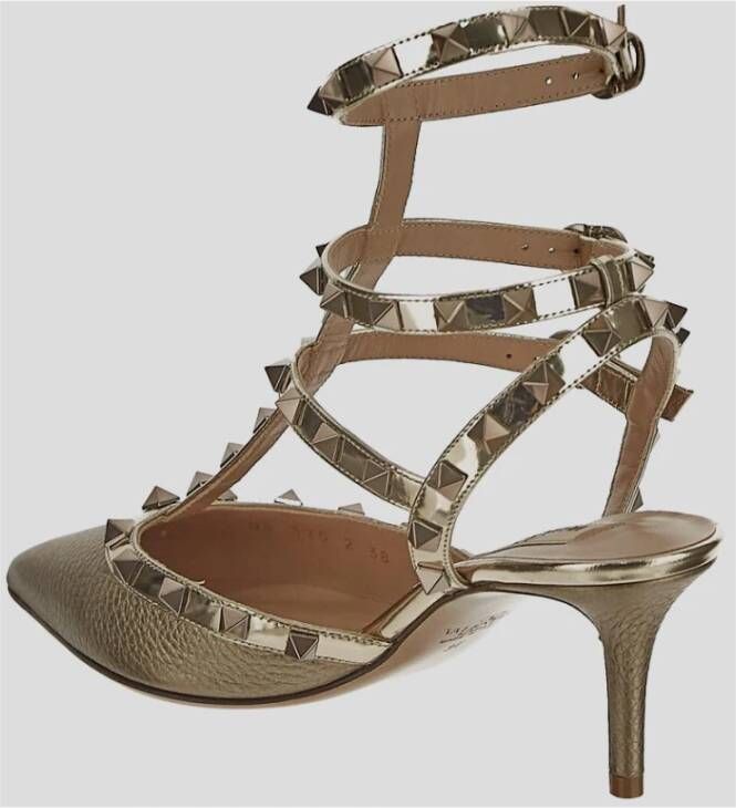 Valentino Garavani Leren Rockstud Pump Schoen Brown Dames