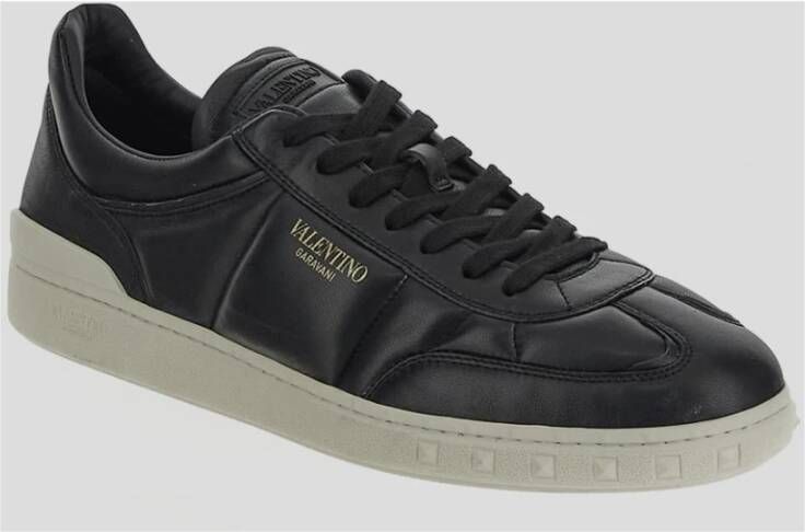 Valentino Garavani Leren Sneaker Upvillage Black Heren