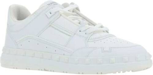 Valentino Garavani Leren sneakers met kegel- en studversieringen White Heren