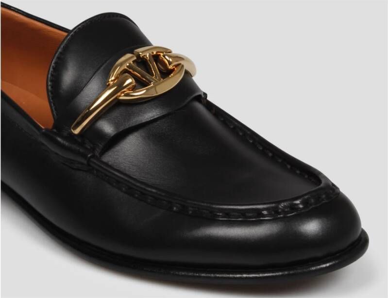 Valentino Garavani Loafers Black Dames