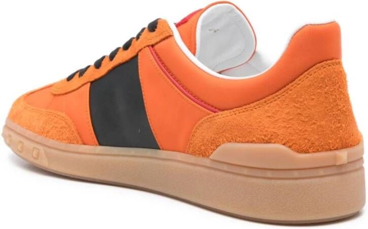 Valentino Garavani Oranje VLogo Sneakers met Rockstud-details Orange Heren